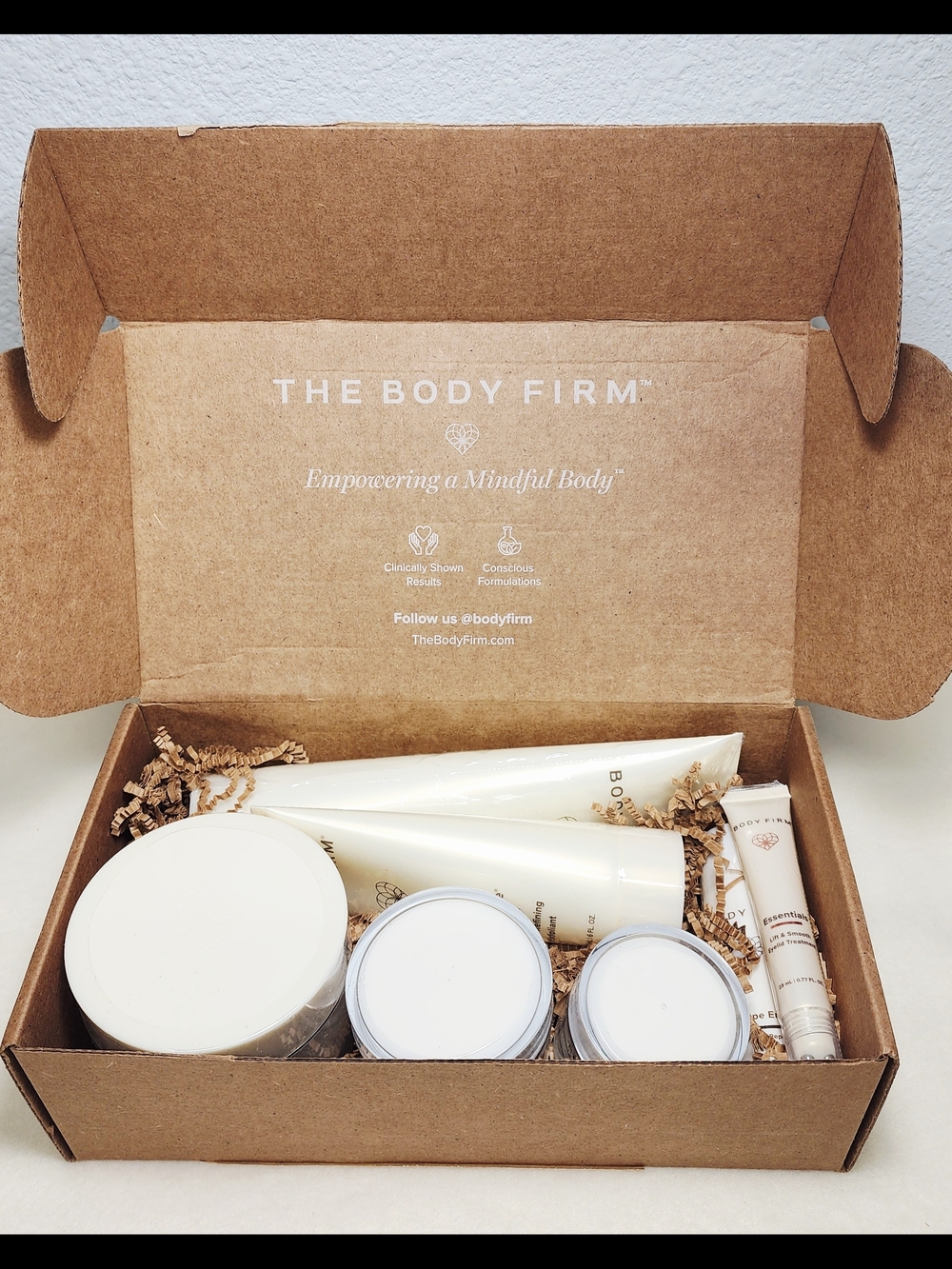 The Body Firm Cream Face & Body 7 Pieces  Set - Cream
